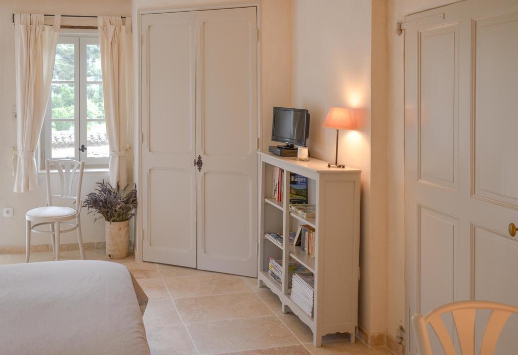Le Mas De La Fontaine Bed and Breakfast Le Pegue Camera foto