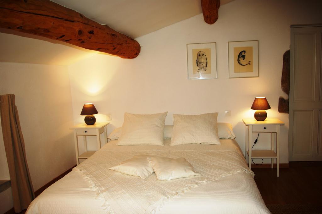 Le Mas De La Fontaine Bed and Breakfast Le Pegue Esterno foto